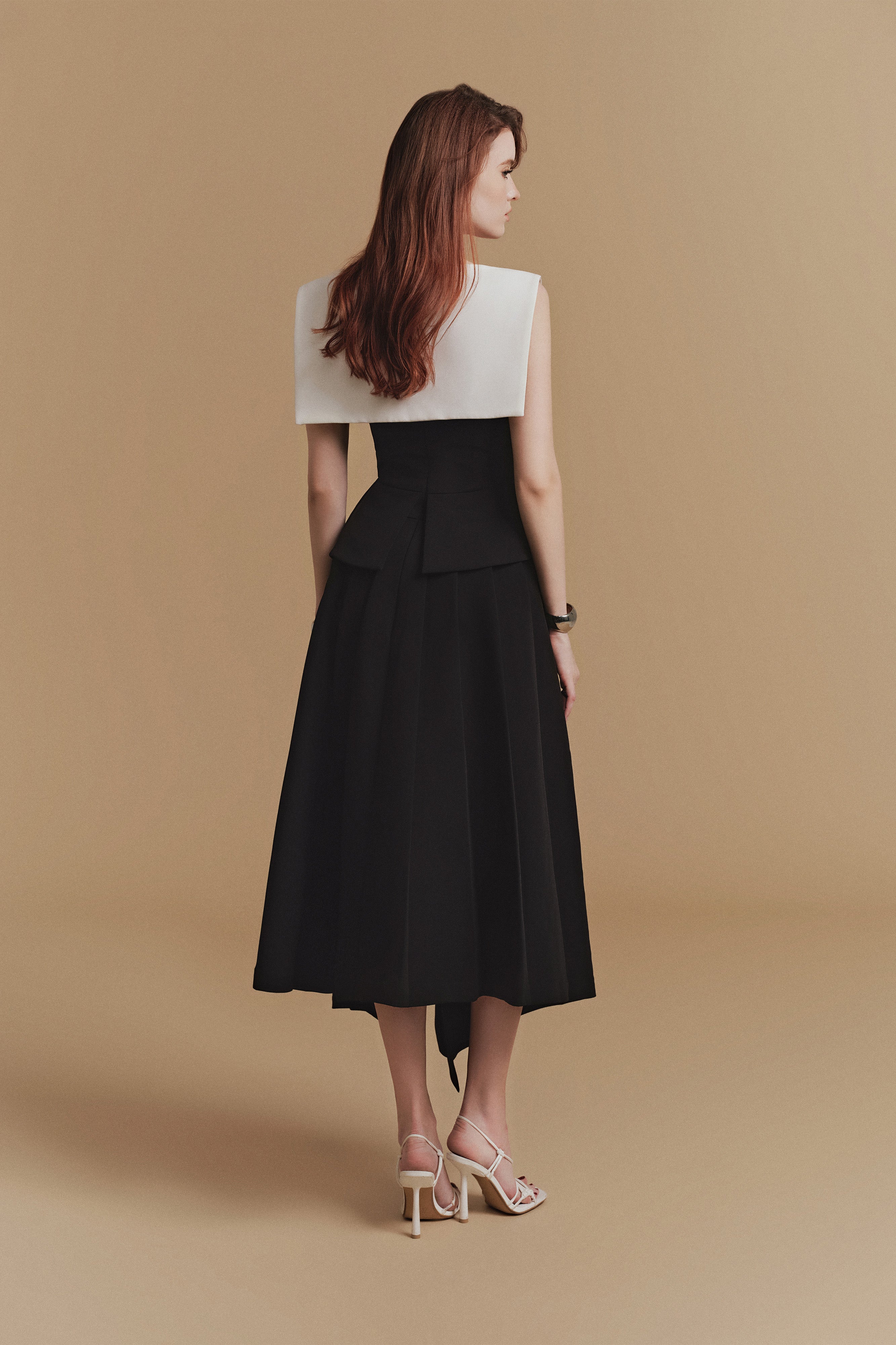 SOLER Cut-Out Midi Dress